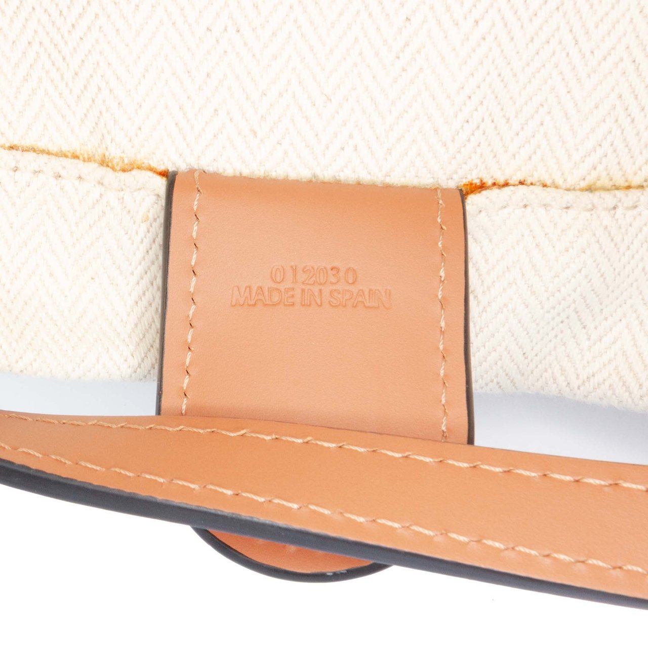 Loewe Leather Ikebana Tote Bruin