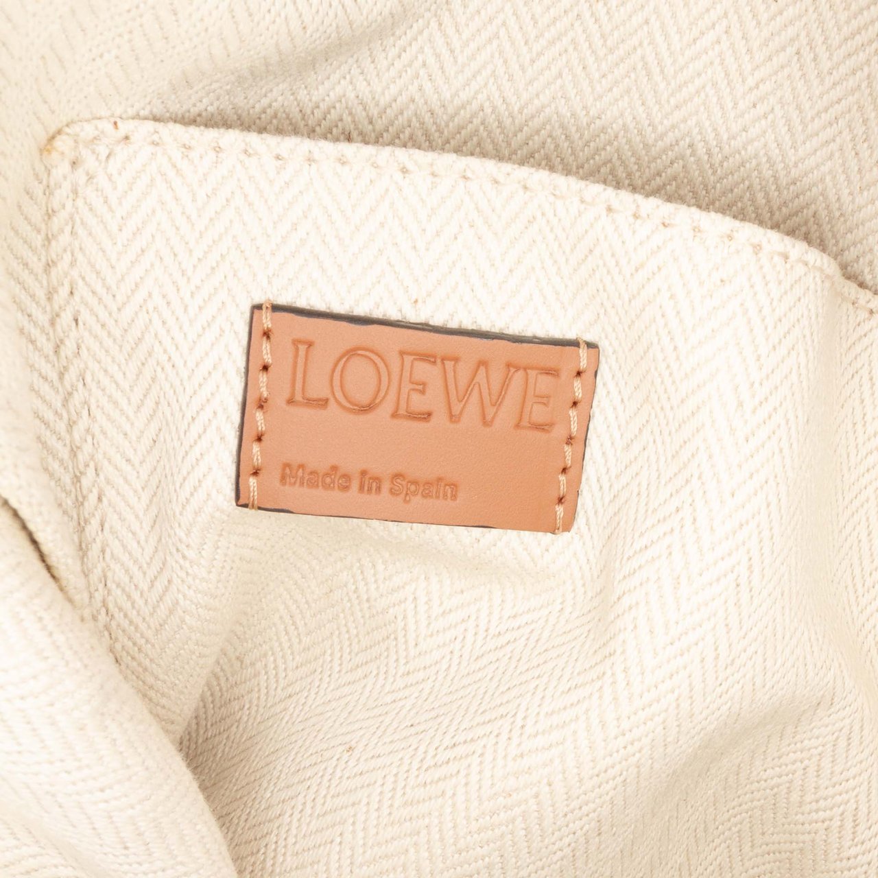 Loewe Leather Ikebana Tote Bruin