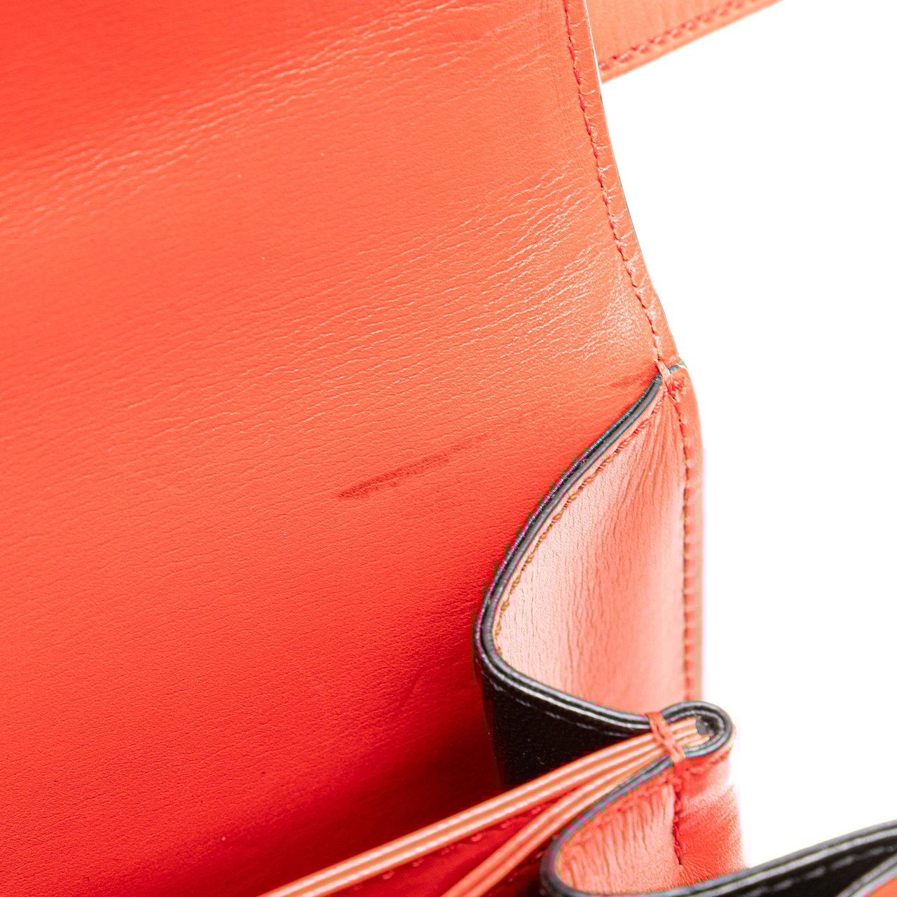 Loewe Medium Leather Barcelona Crossbody Rood