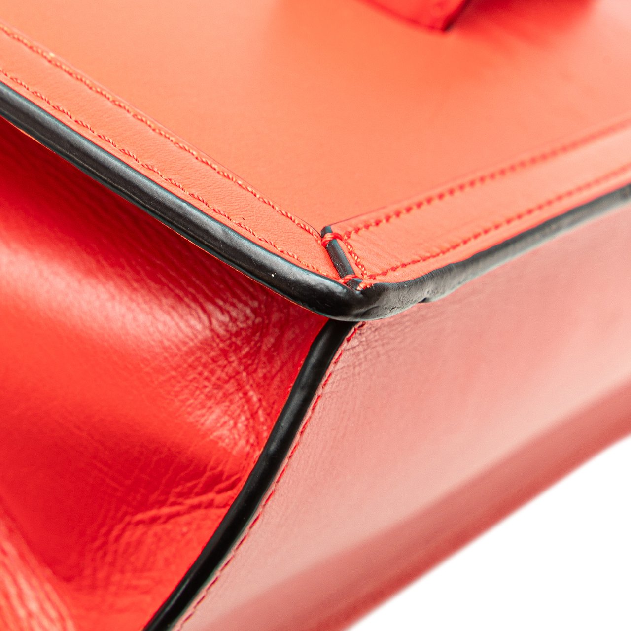 Loewe Medium Leather Barcelona Crossbody Rood