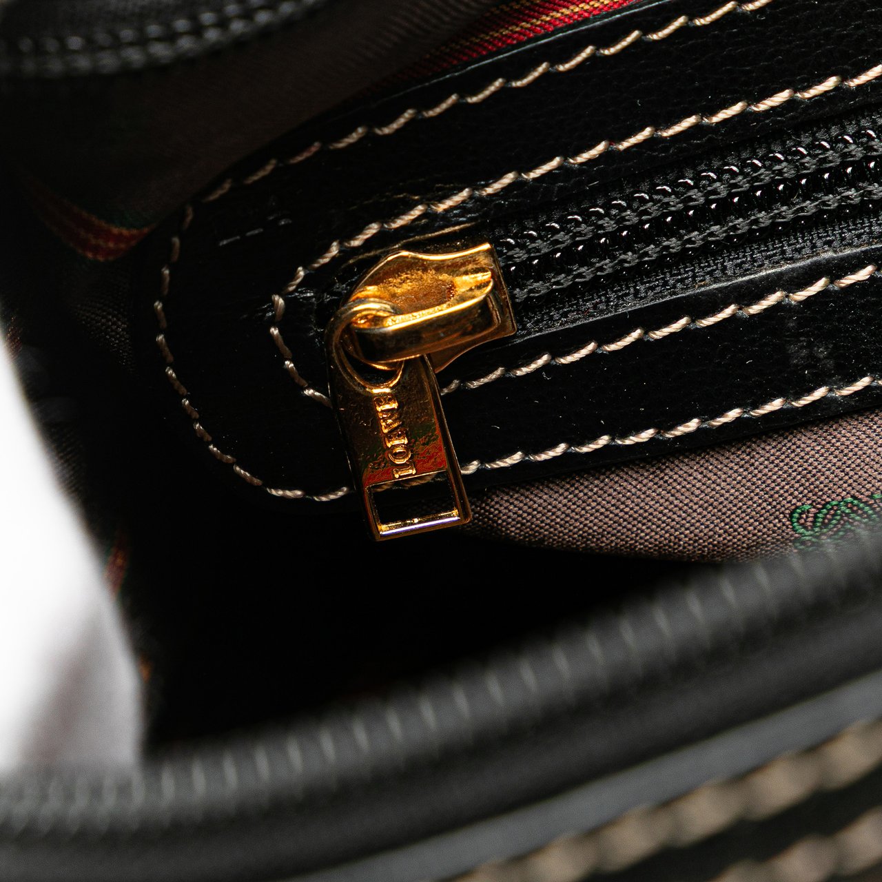 Loewe Leather Velazquez Pouch Bruin