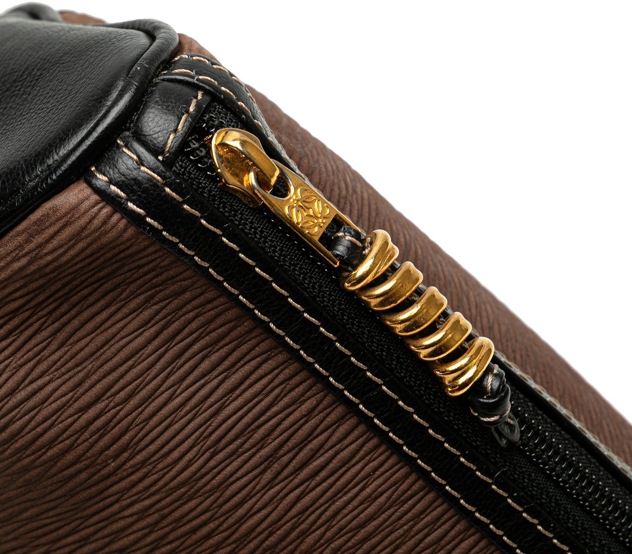 Loewe Leather Velazquez Pouch Bruin