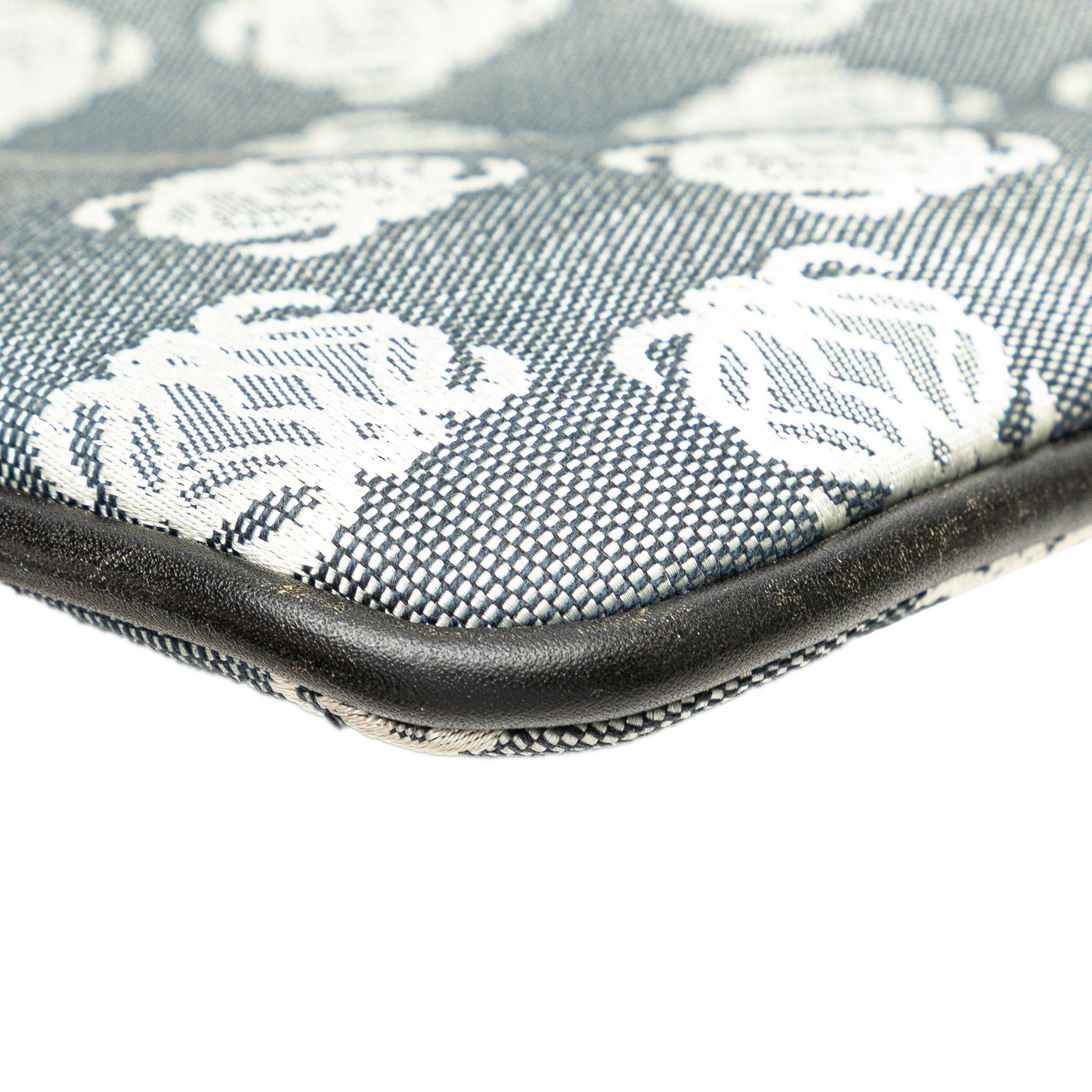 Loewe Anagram Canvas Crossbody Grijs