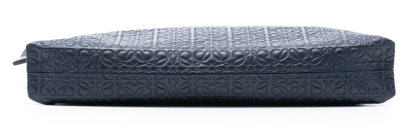 Loewe Embossed Anagram Leather Repeat T Clutch Blauw