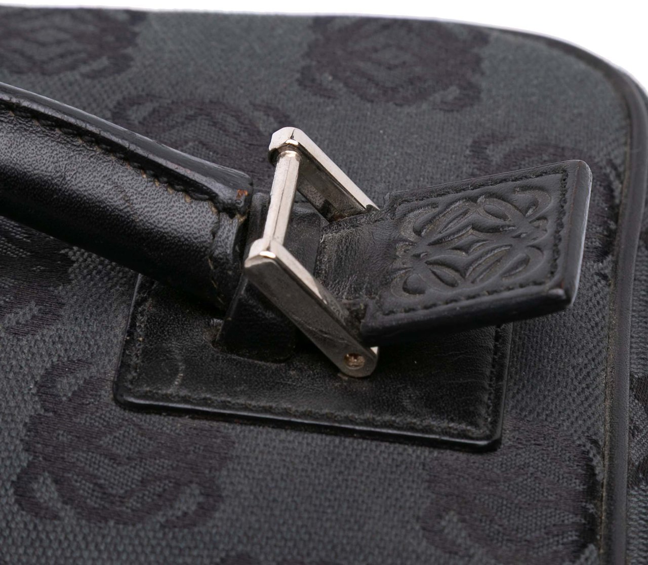 Loewe Anagram Canvas Vanity Case Zwart