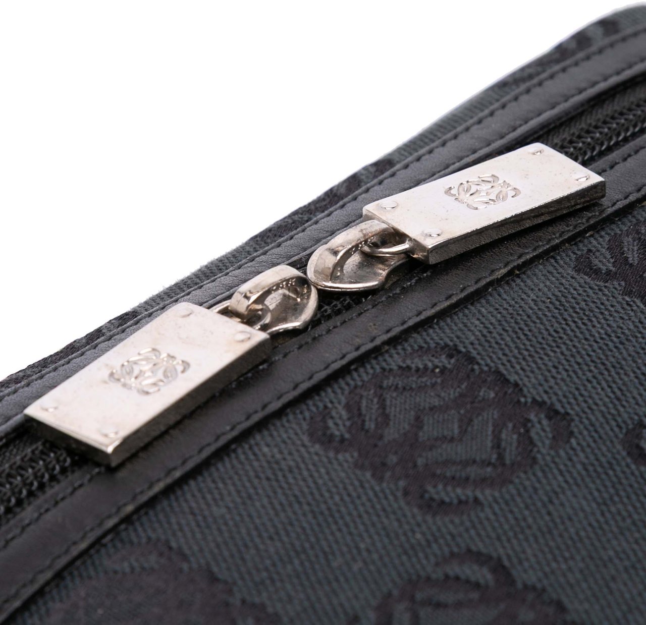 Loewe Anagram Canvas Vanity Case Zwart