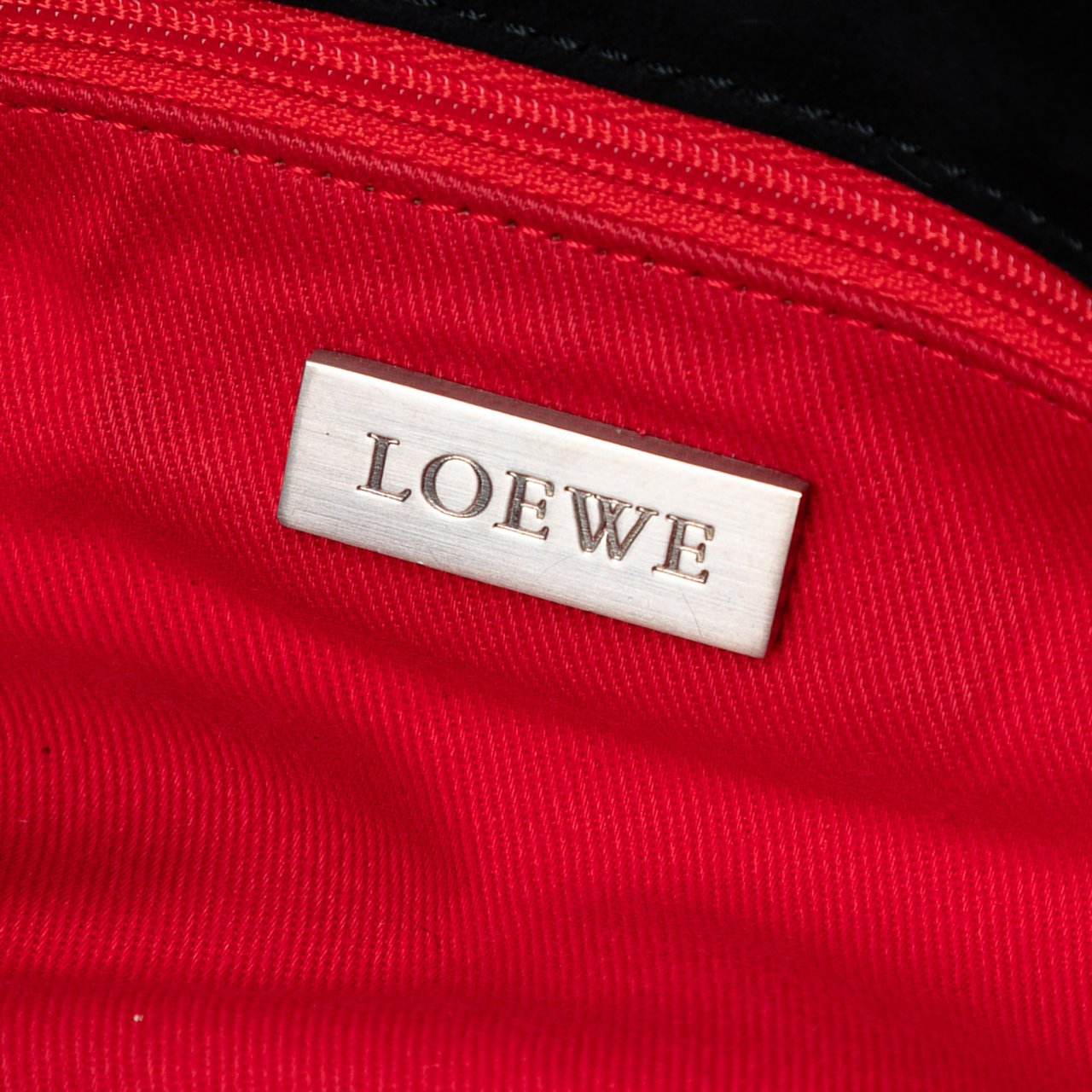 Loewe Suede Braided Chain Pocket Tote Zwart