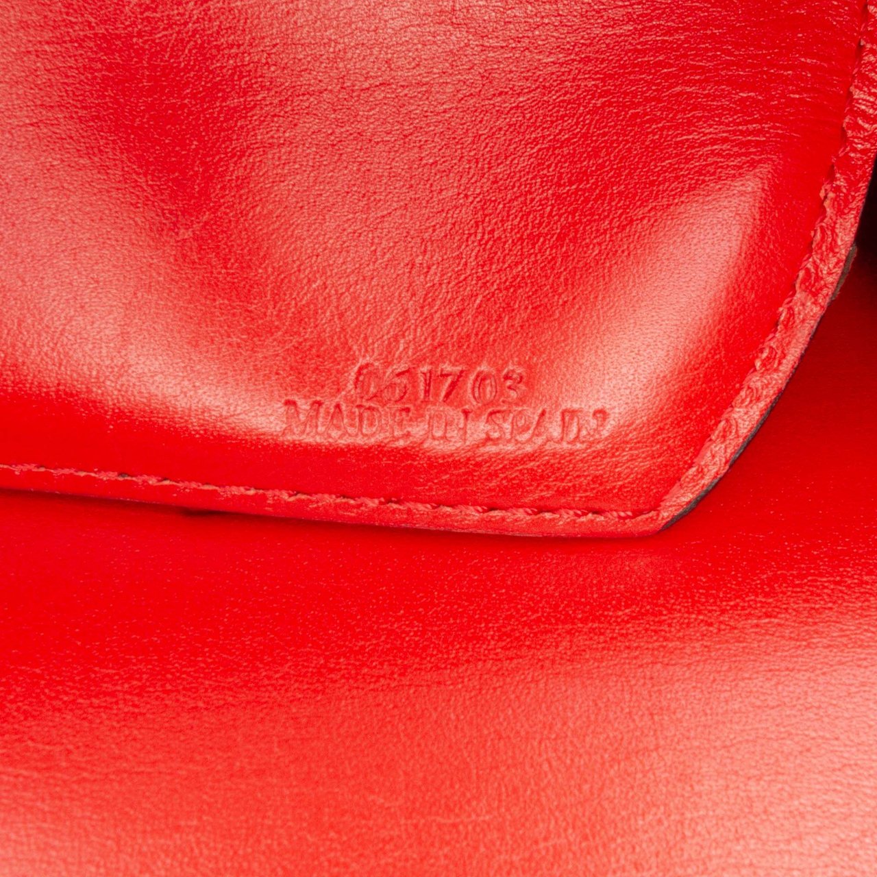 Loewe Medium Leather Barcelona Crossbody Rood