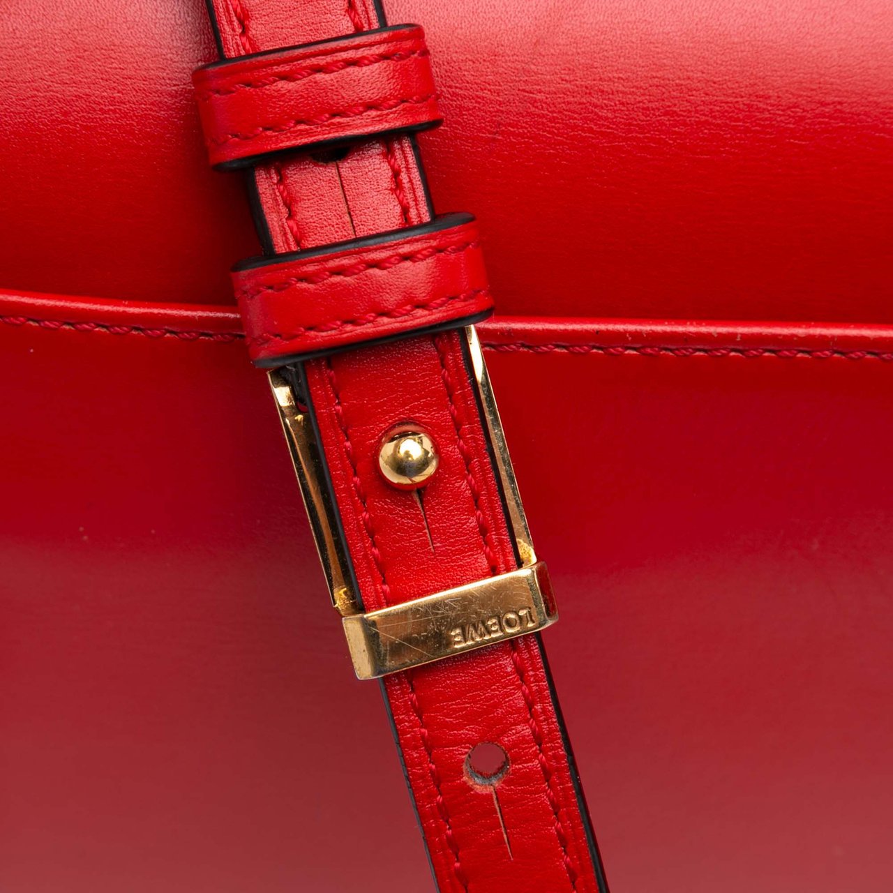 Loewe Medium Leather Barcelona Crossbody Rood