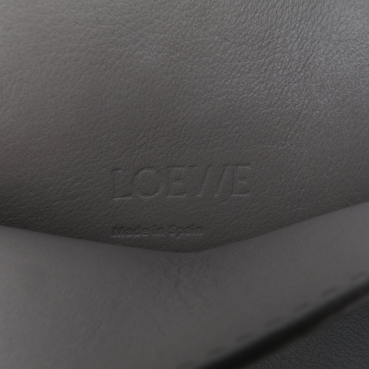 Loewe Calfskin Dice Pocket Crossbody Grijs