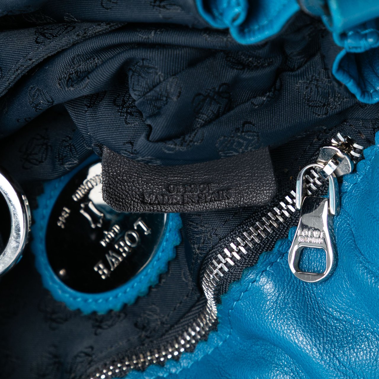 Loewe Nappa Flamenco Tassel Crossbody Blauw