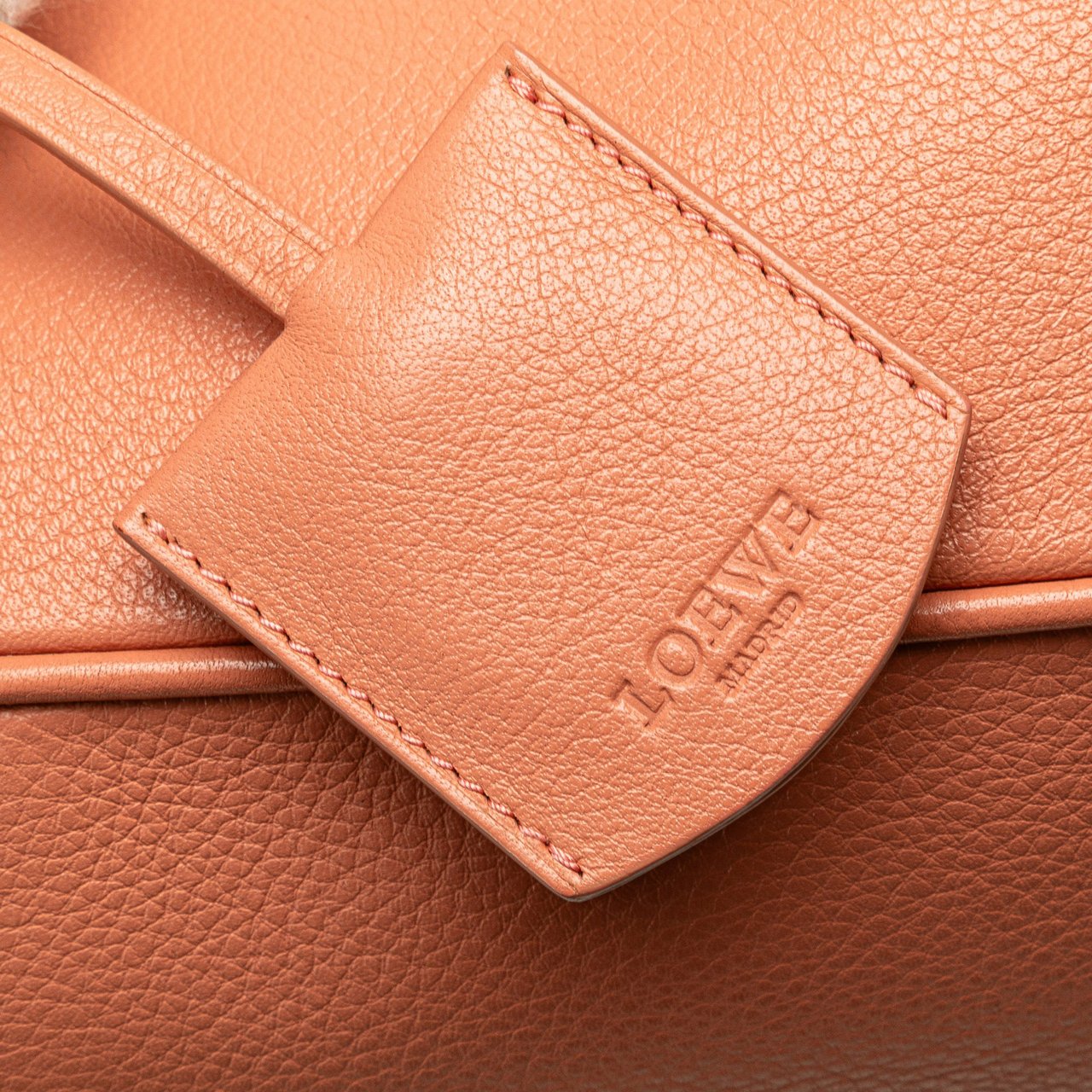 Loewe Leather Heritage Tote Roze