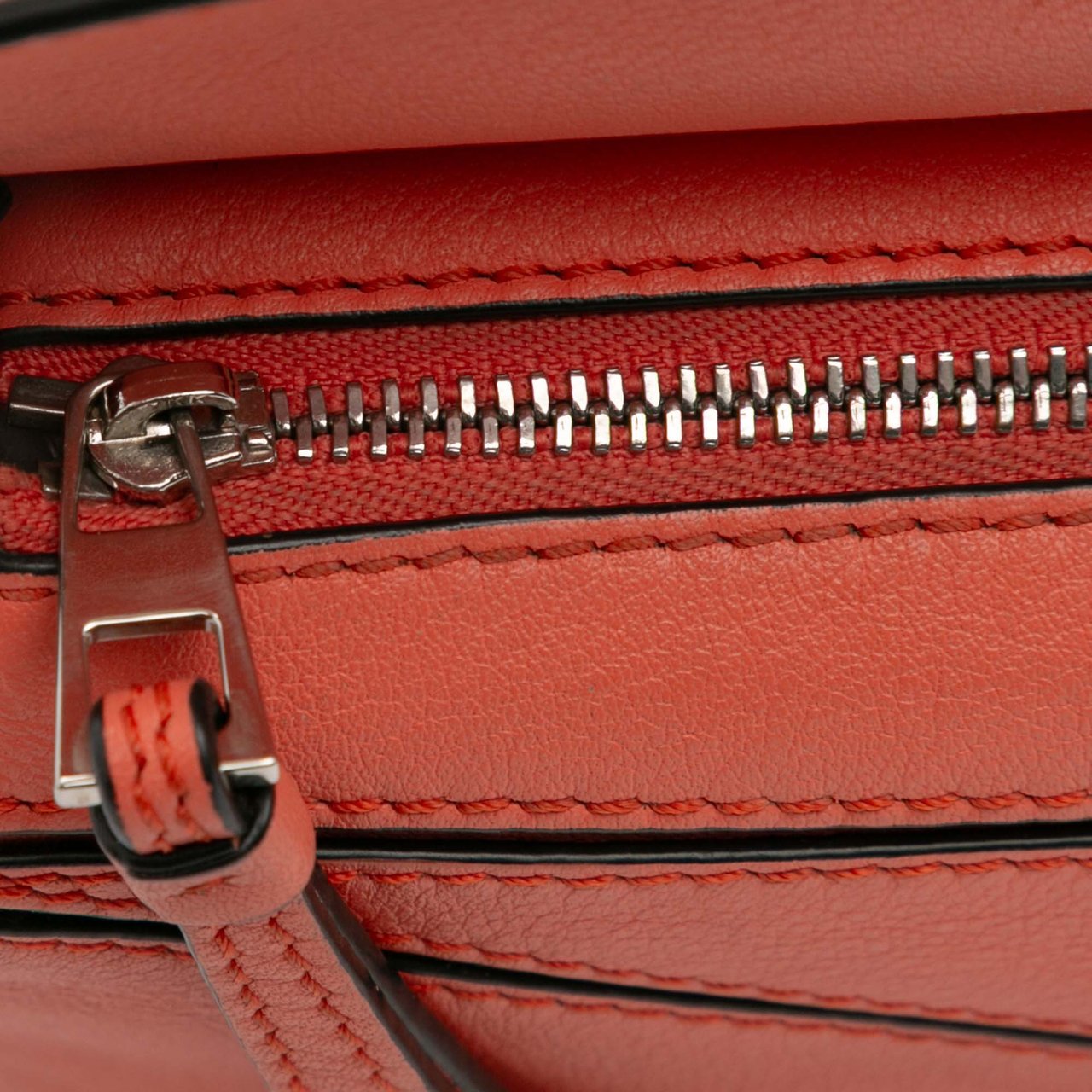 Loewe Mini Calfskin Puzzle Satchel Oranje