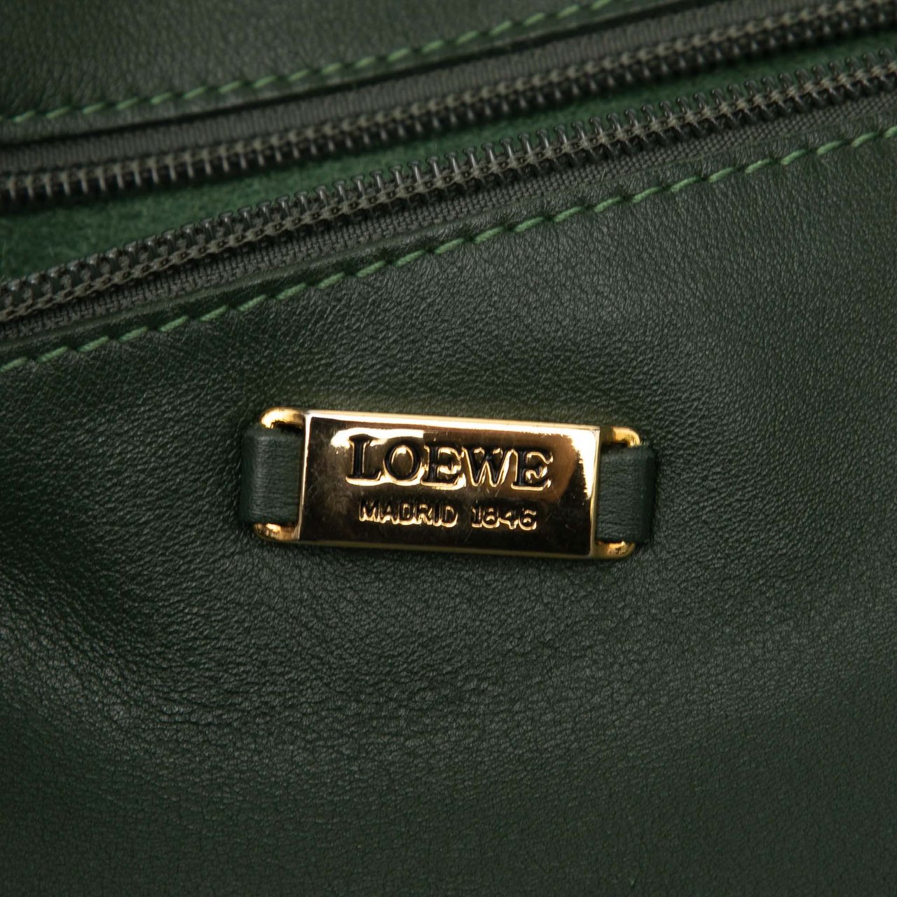 Loewe Leather Anton Crossbody Groen