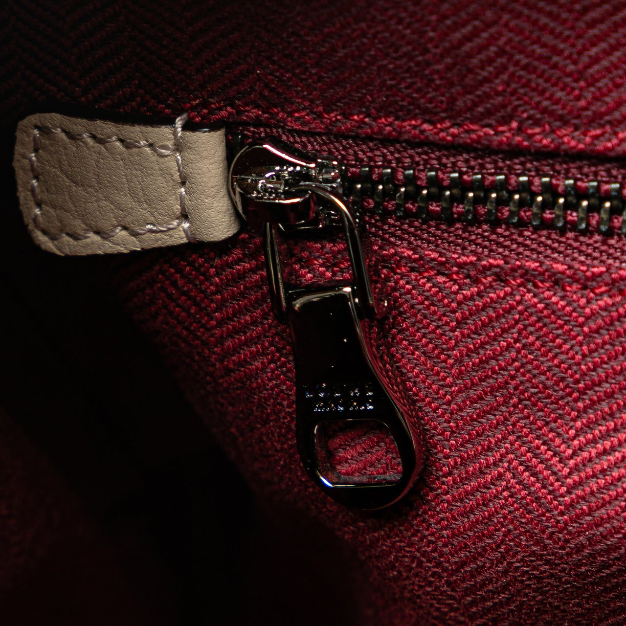 Loewe Leather Fusta 25 Wit