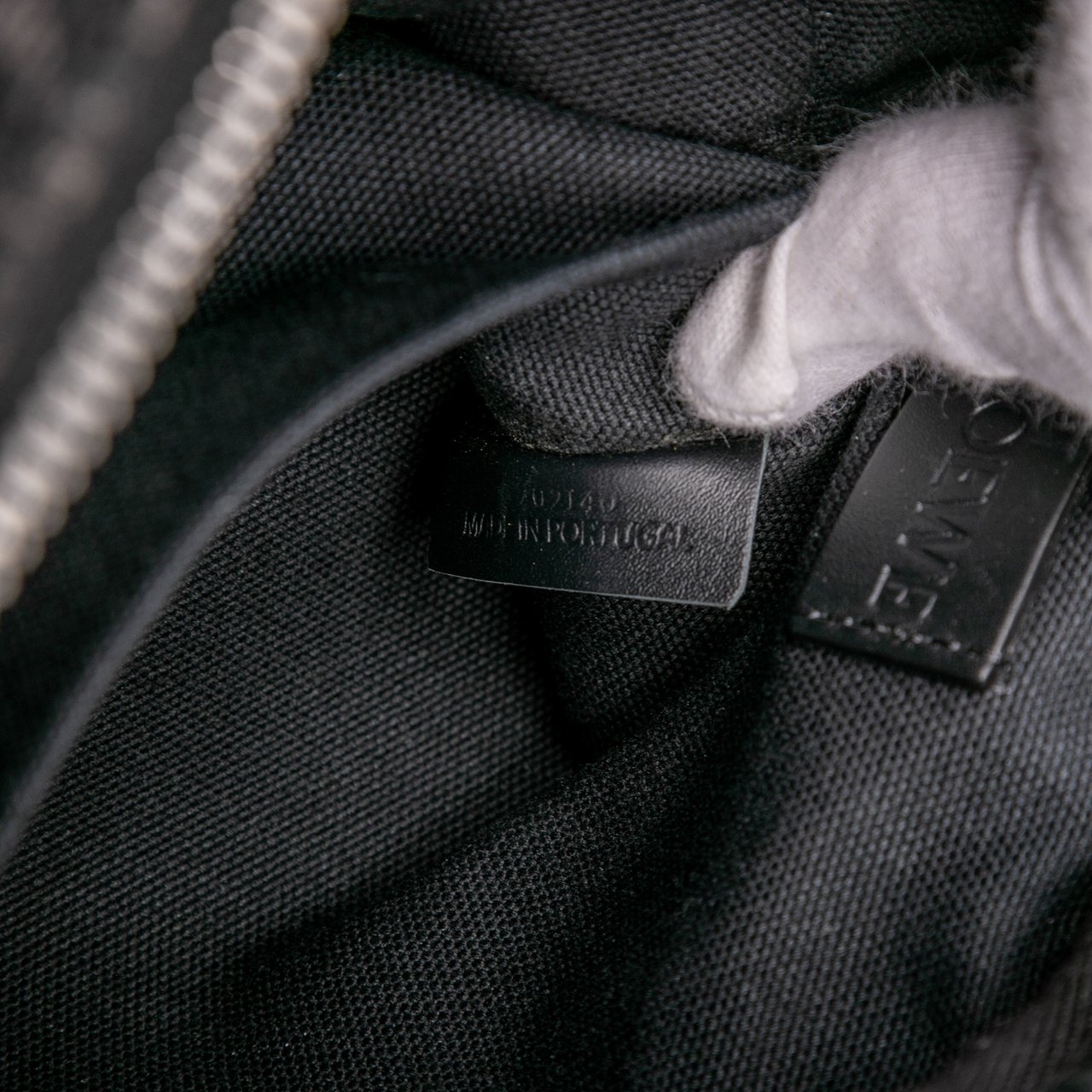 Loewe XS Anagram Canvas Military Messenger Bag Zwart