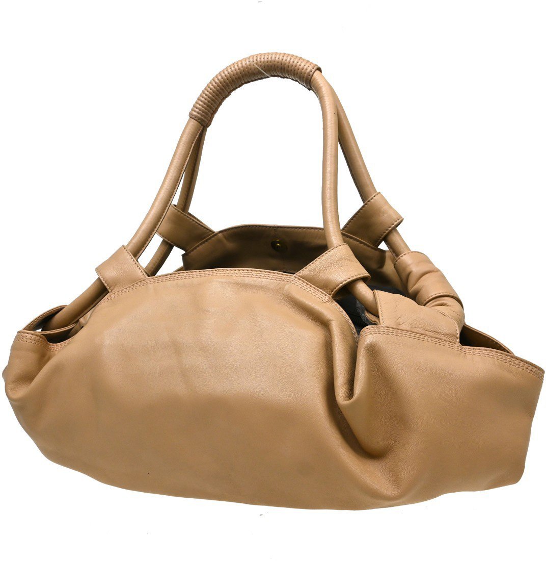 Loewe Anagram Logo Nappa Aire Hand Leather Zwart