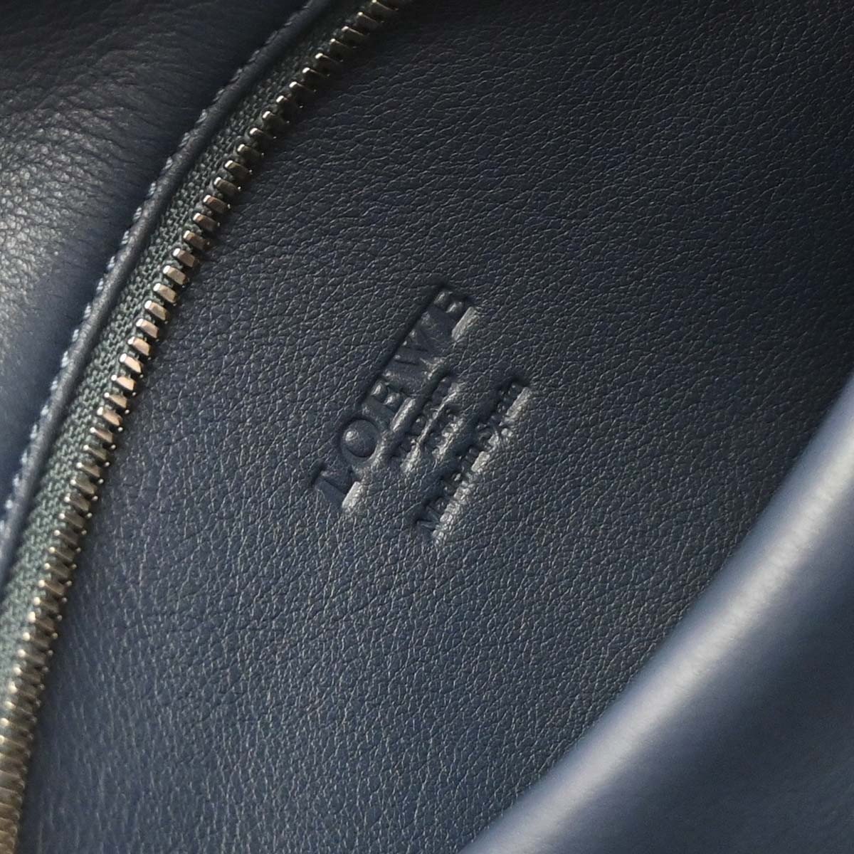 Loewe Amazona NM Leather 44 Navy