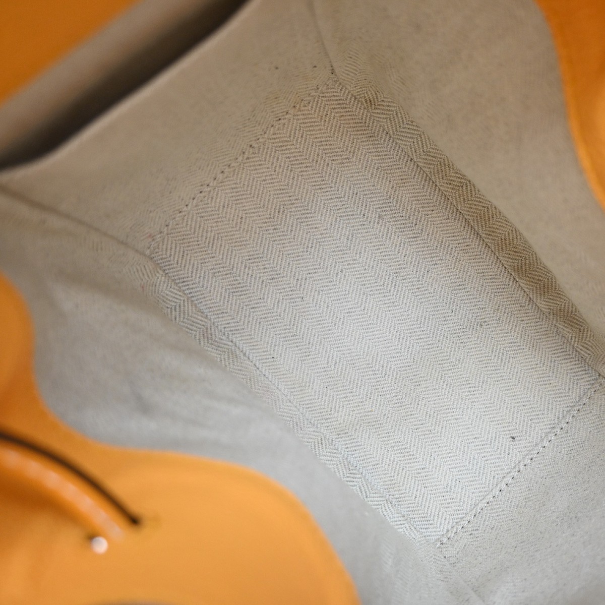 Loewe Loewe Hammock Bag Leather Mini Oranje