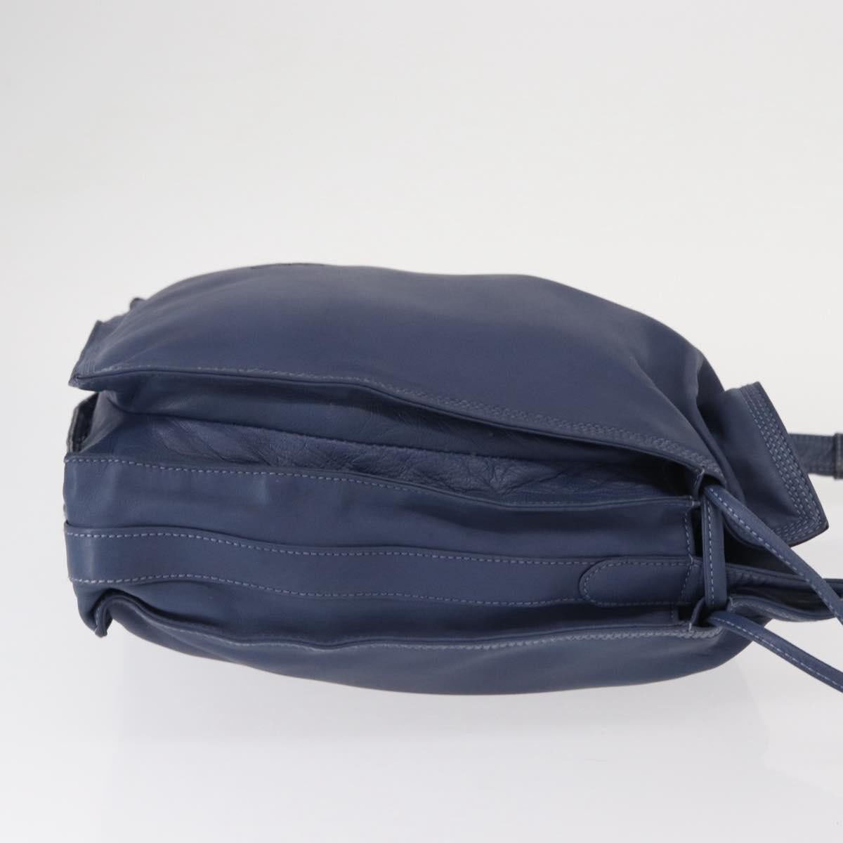 Loewe Loewe Flamenco Bag Leather Medium Blauw