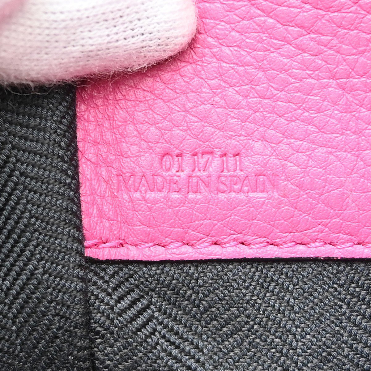 Loewe Hammock Printed Leather Medium Zwart