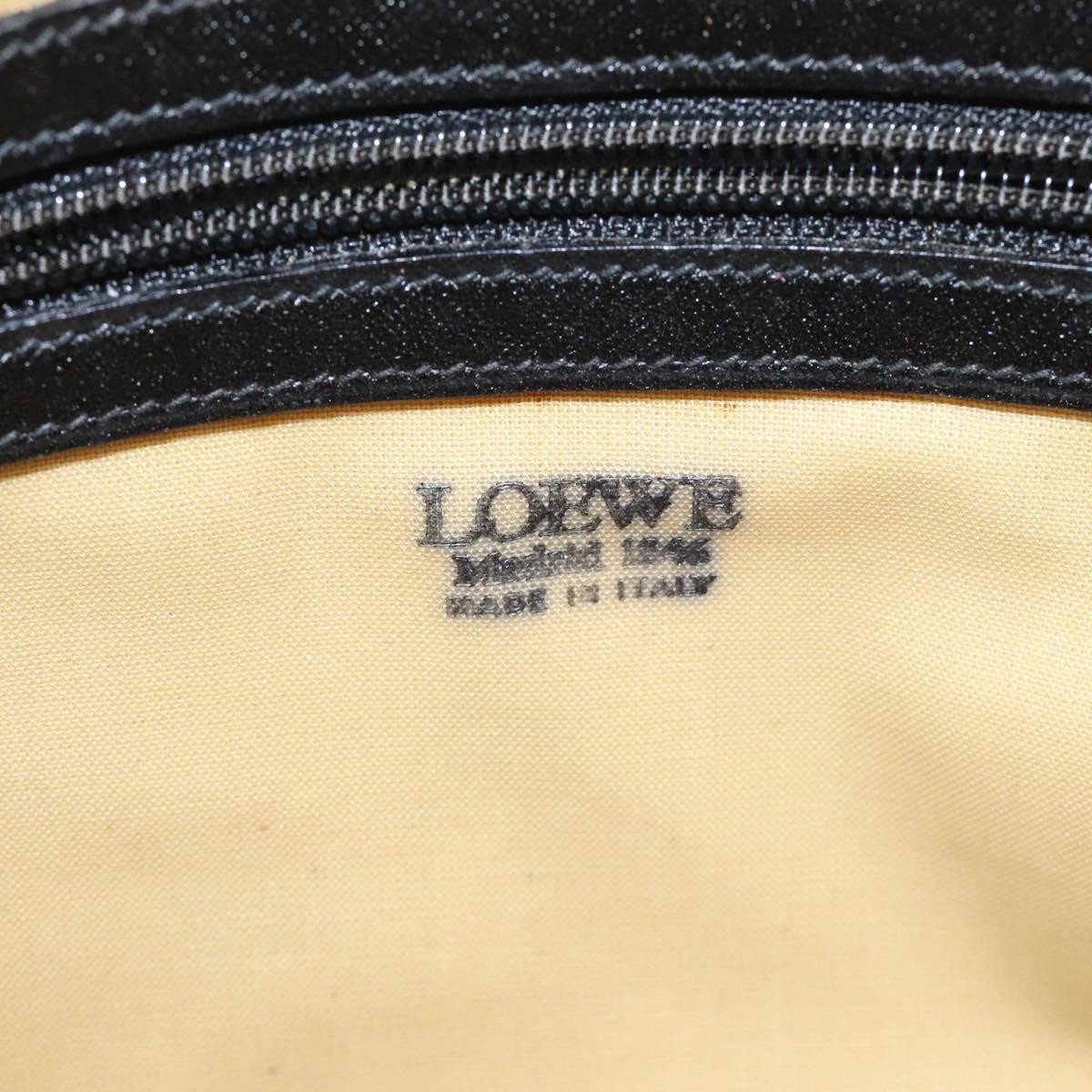 Loewe Anagram Clutch Bag Leather Zwart