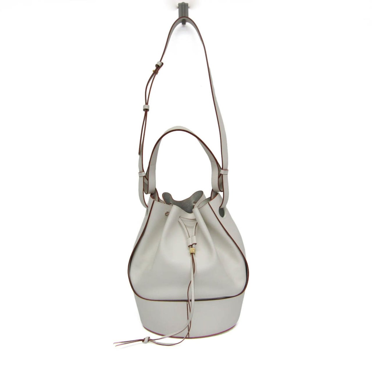 Loewe Balloon Bucket Leather Medium Wit