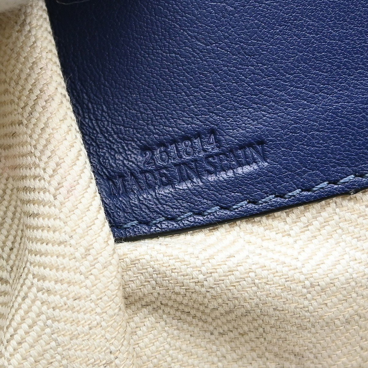 Loewe Hammock Leather Small Blauw
