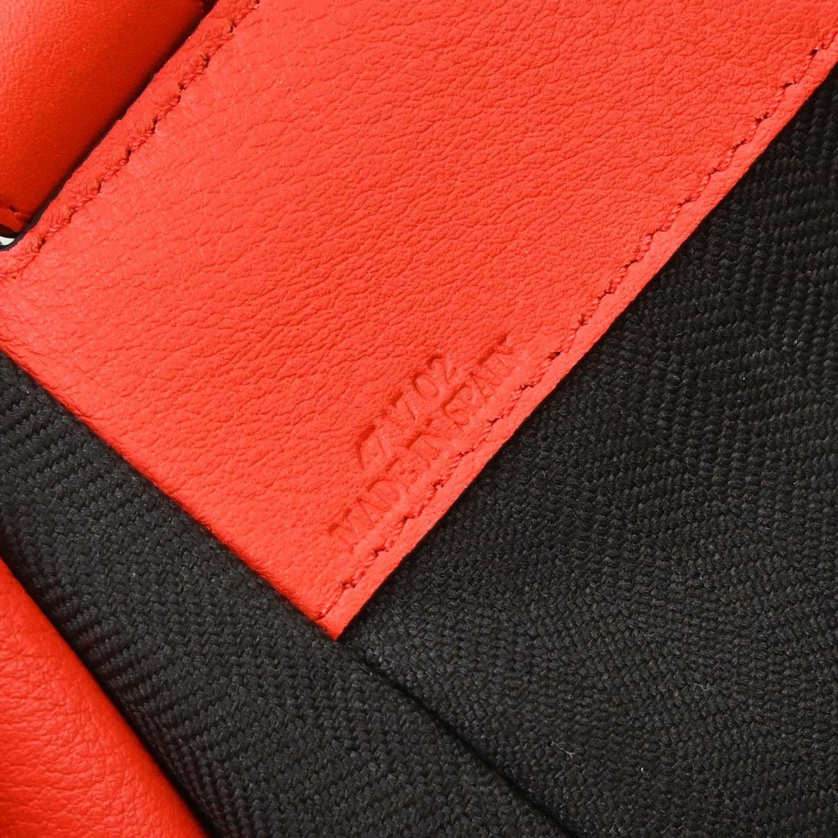 Loewe Hammock Leather Small Rood