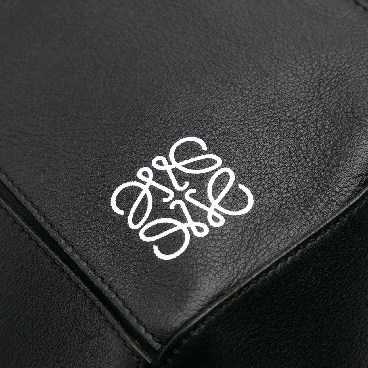 Loewe XL Leather Puzzle Crossbody Zwart