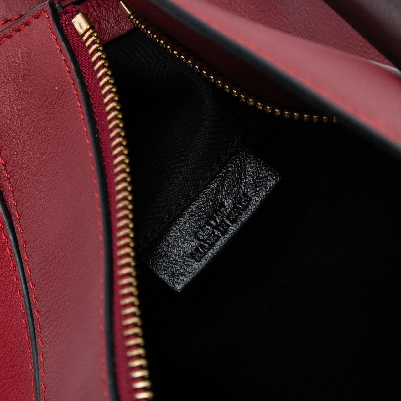 Loewe Medium Tricolor Calfskin Puzzle Satchel Rood