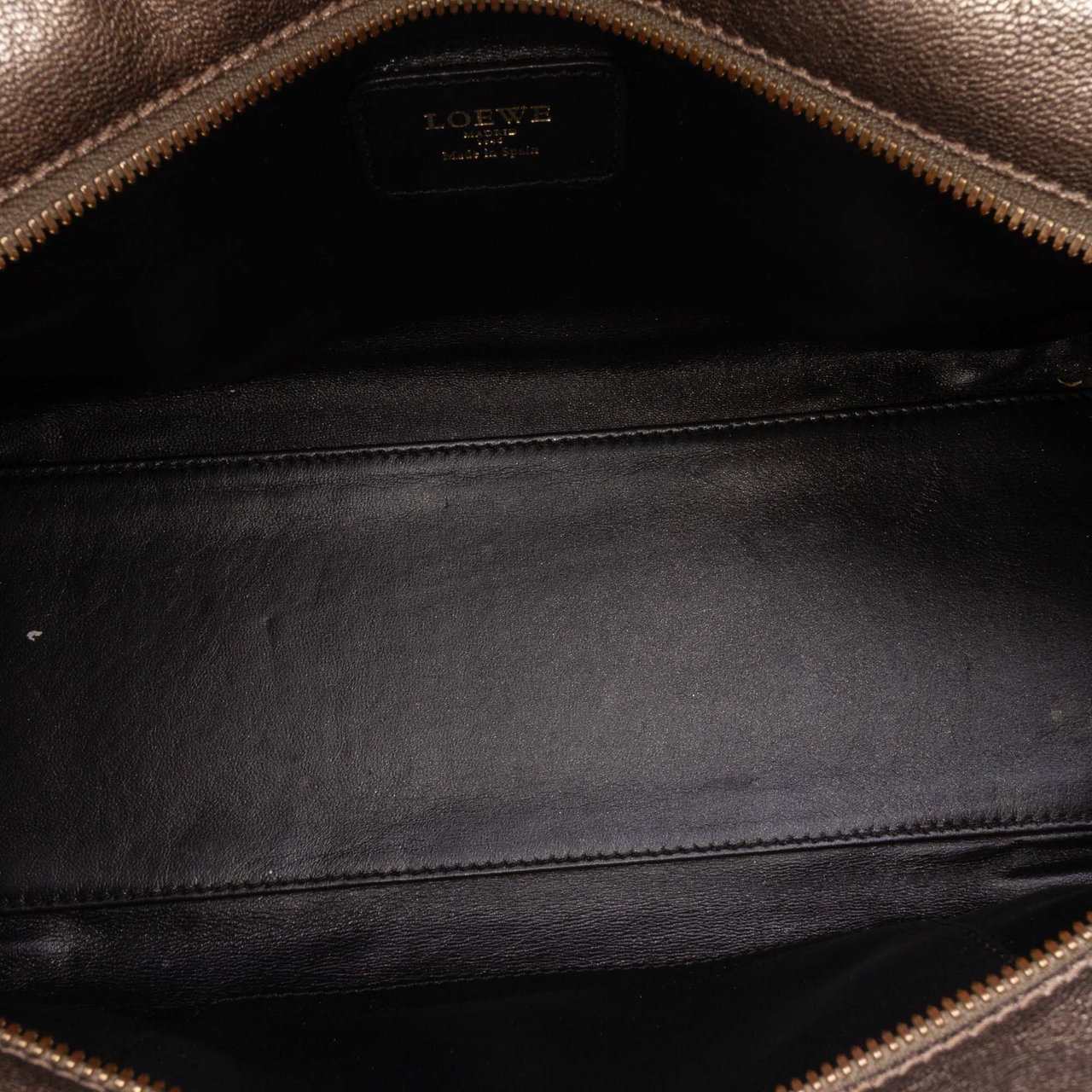 Loewe Metallic Goatskin Amazona 28 Goud