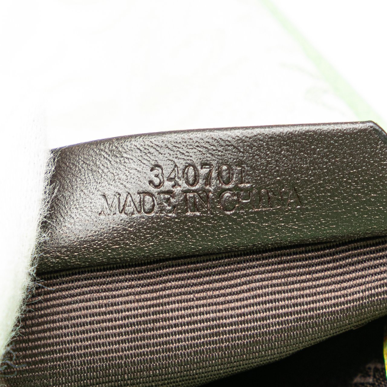 Loewe Anagram Canvas Crossbody Groen