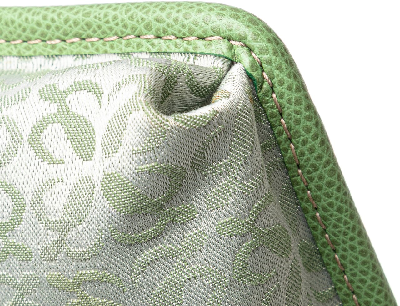 Loewe Anagram Canvas Crossbody Groen