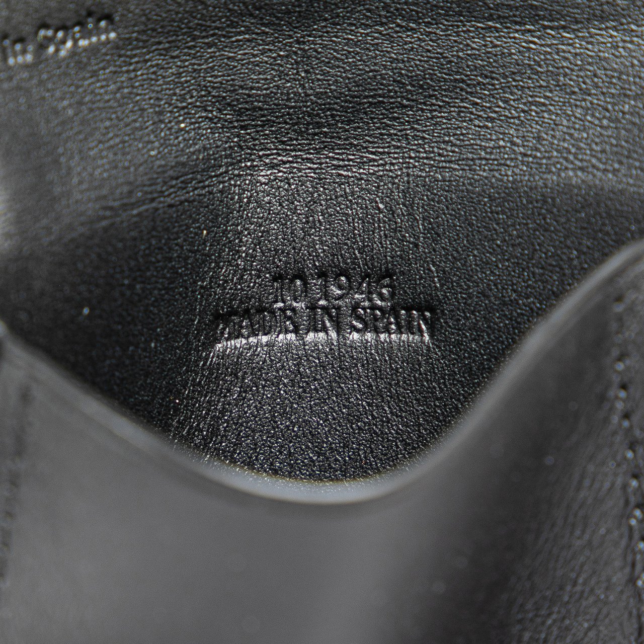 Loewe Mini Soft Calfskin Heel Pouch Zwart