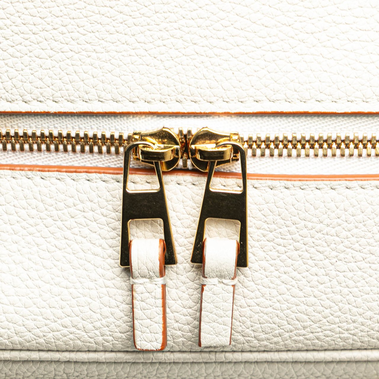 Loewe Leather Amazona Square 19 Wit