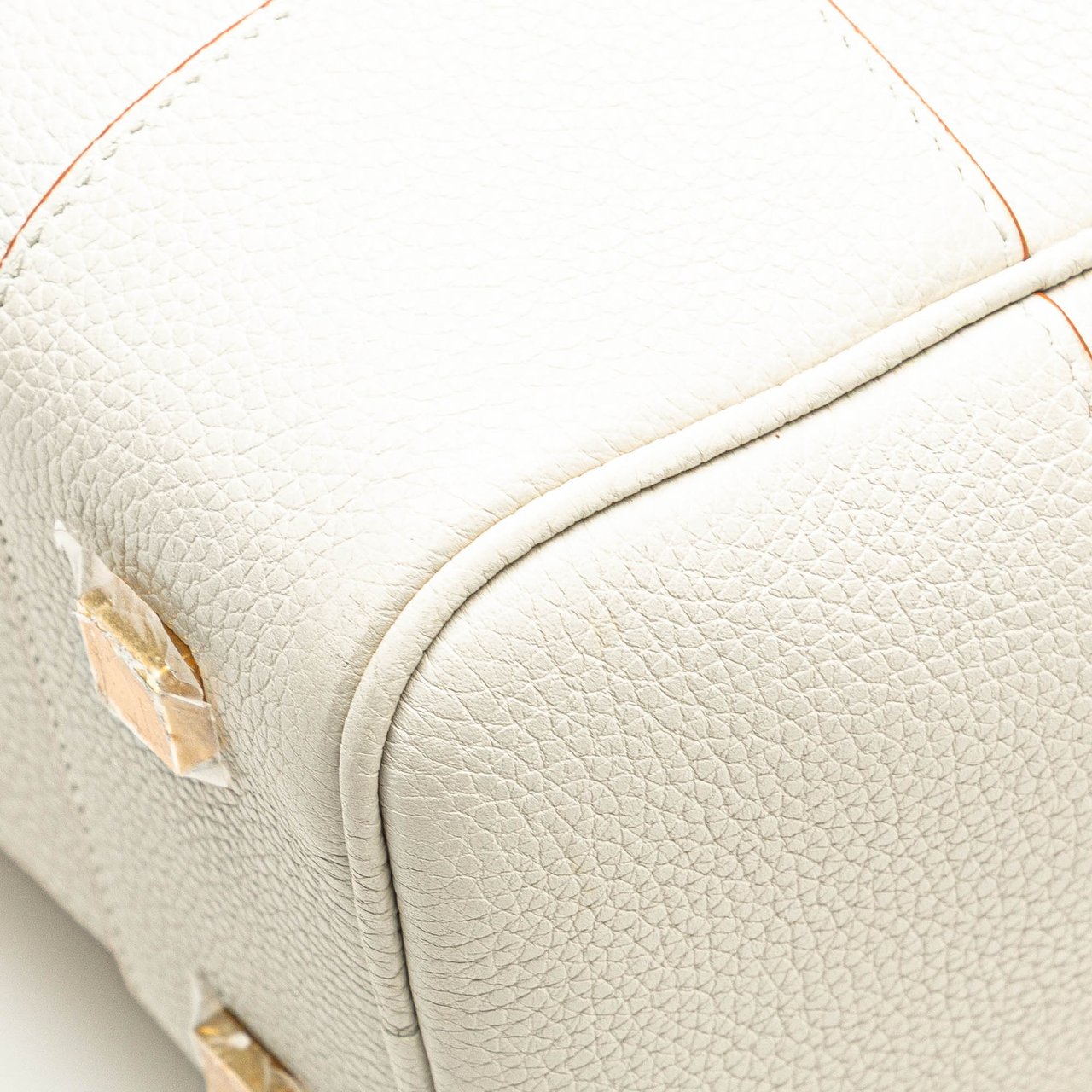 Loewe Leather Amazona Square 19 Wit