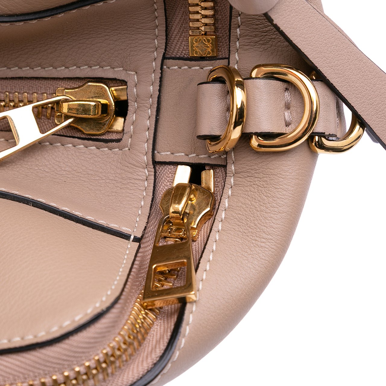 Loewe Anagram Leather Zipper Bag Bruin