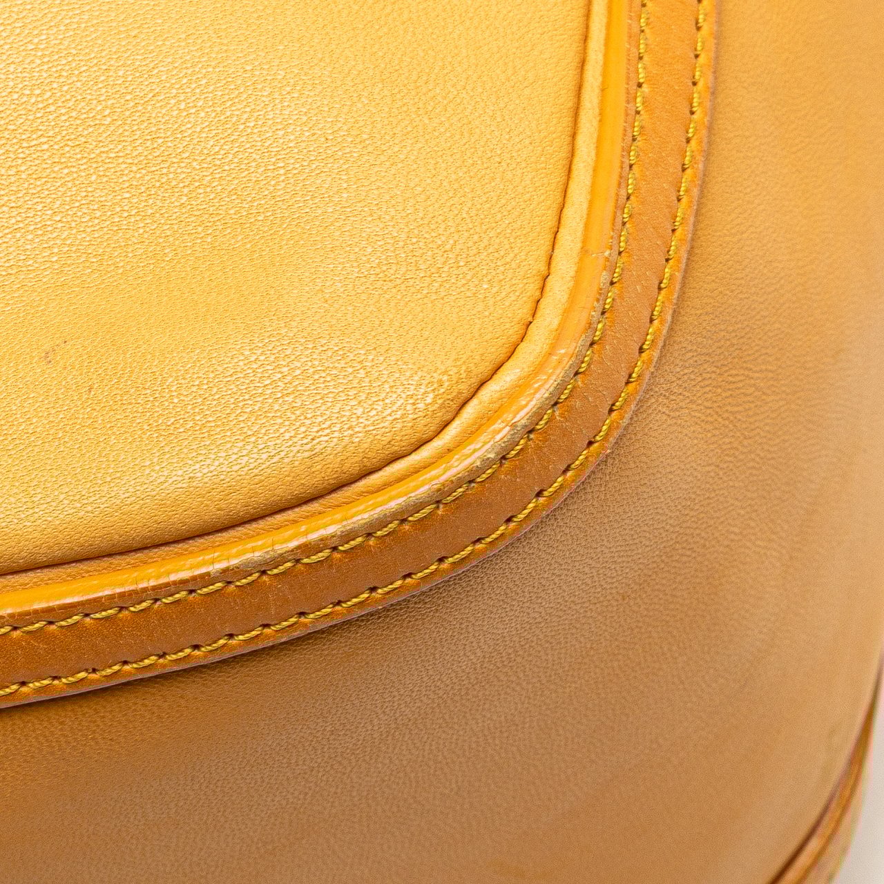 Loewe Nappa Handbag Geel