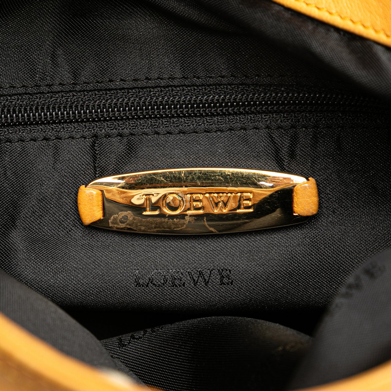Loewe Nappa Handbag Geel