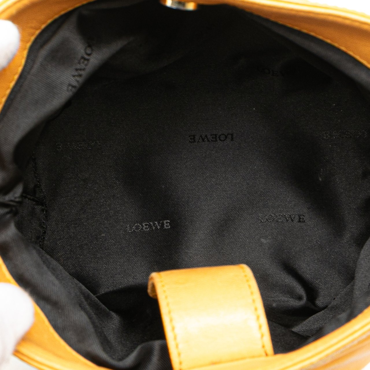 Loewe Nappa Handbag Geel