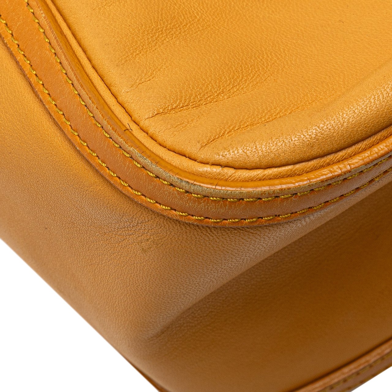 Loewe Nappa Handbag Geel