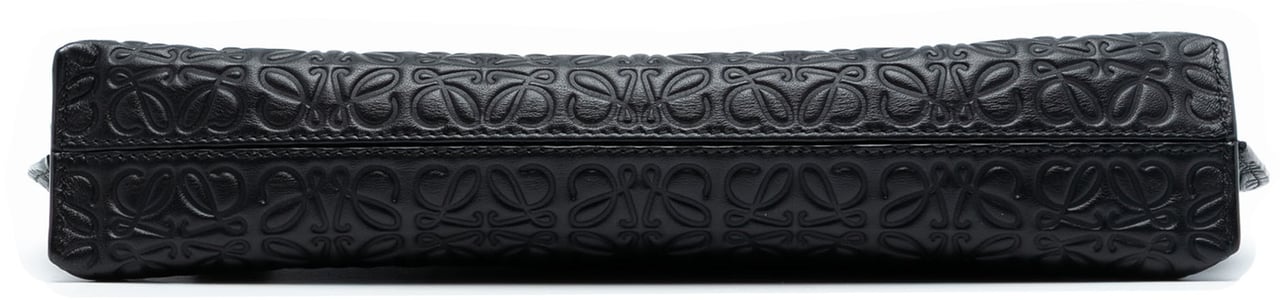 Loewe Embossed Anagram Leather Repeat T Clutch Zwart
