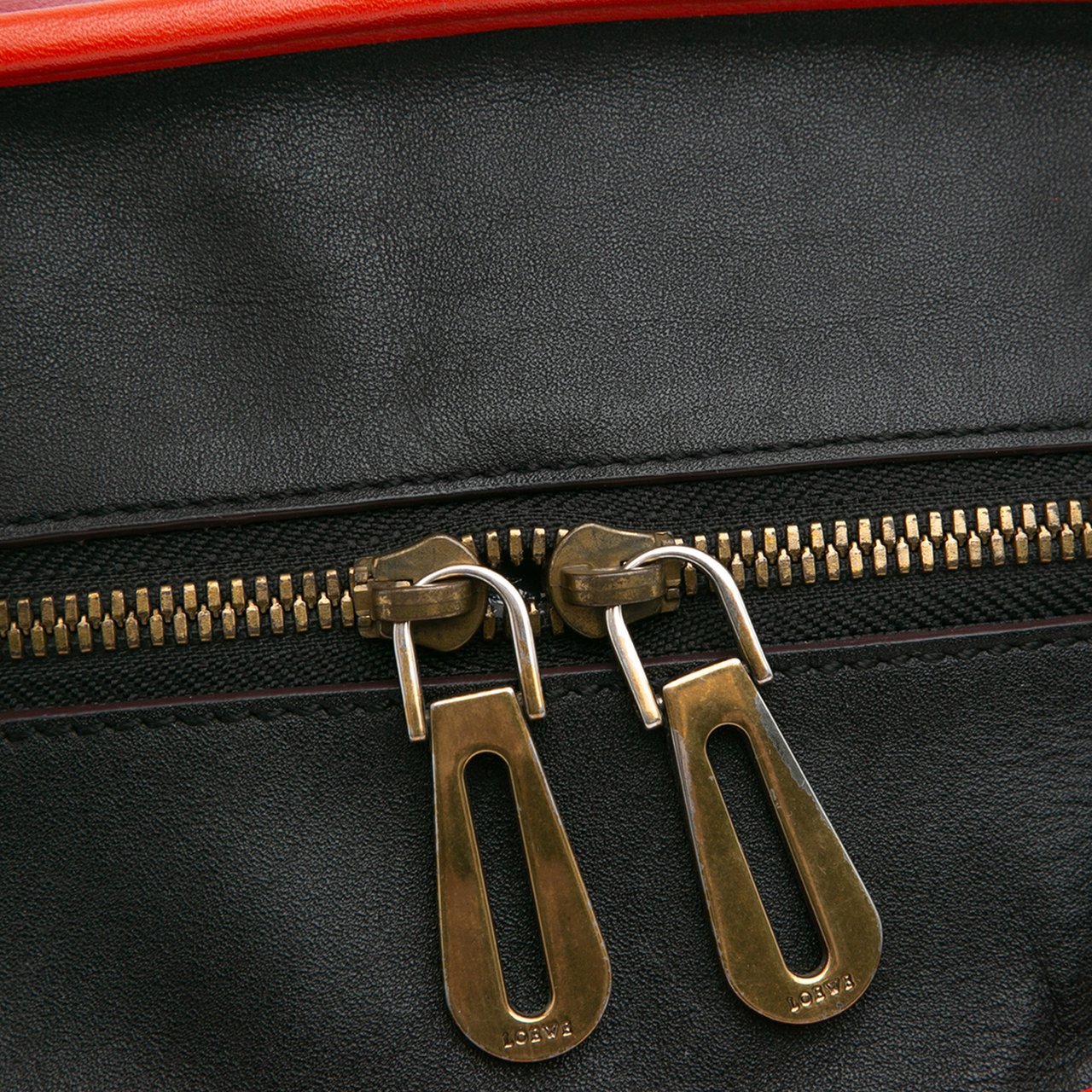 Loewe Tricolor Leather Amazona 36 Rood