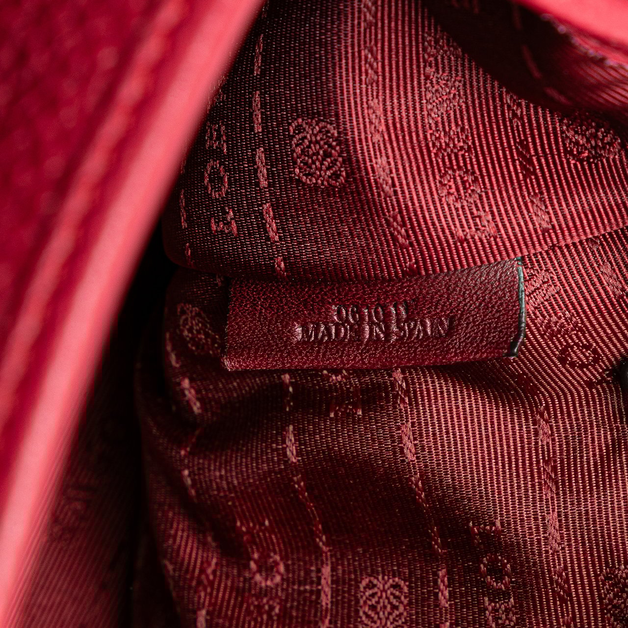 Loewe Leather Alamo 28 Rood