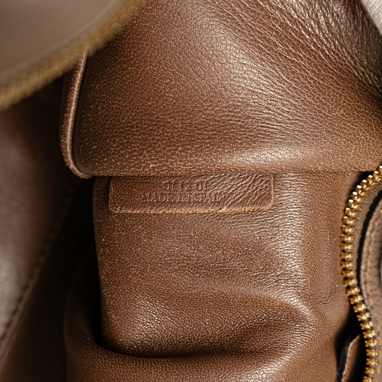 Loewe Leather Amazona 36 Bruin