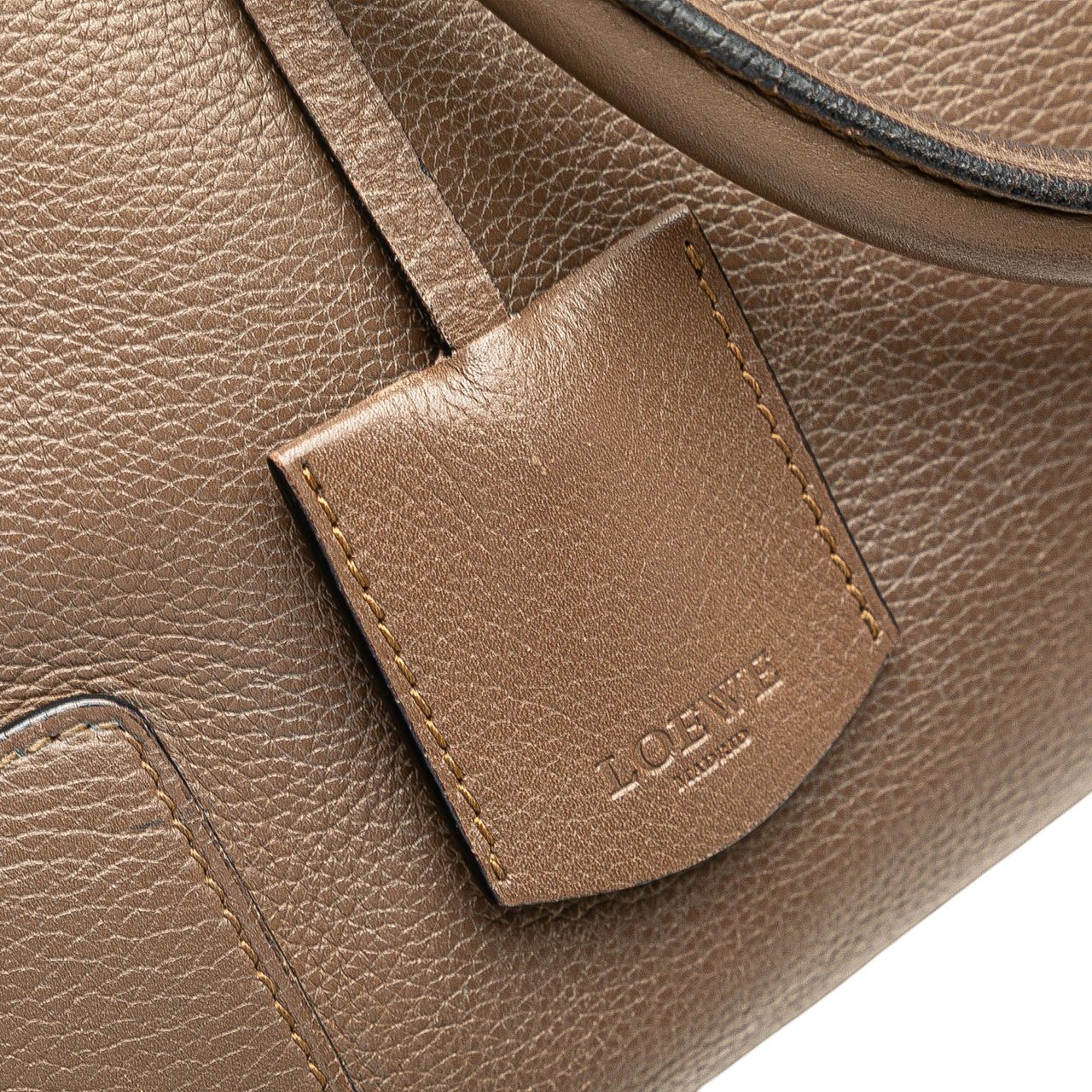 Loewe Leather Amazona 36 Bruin