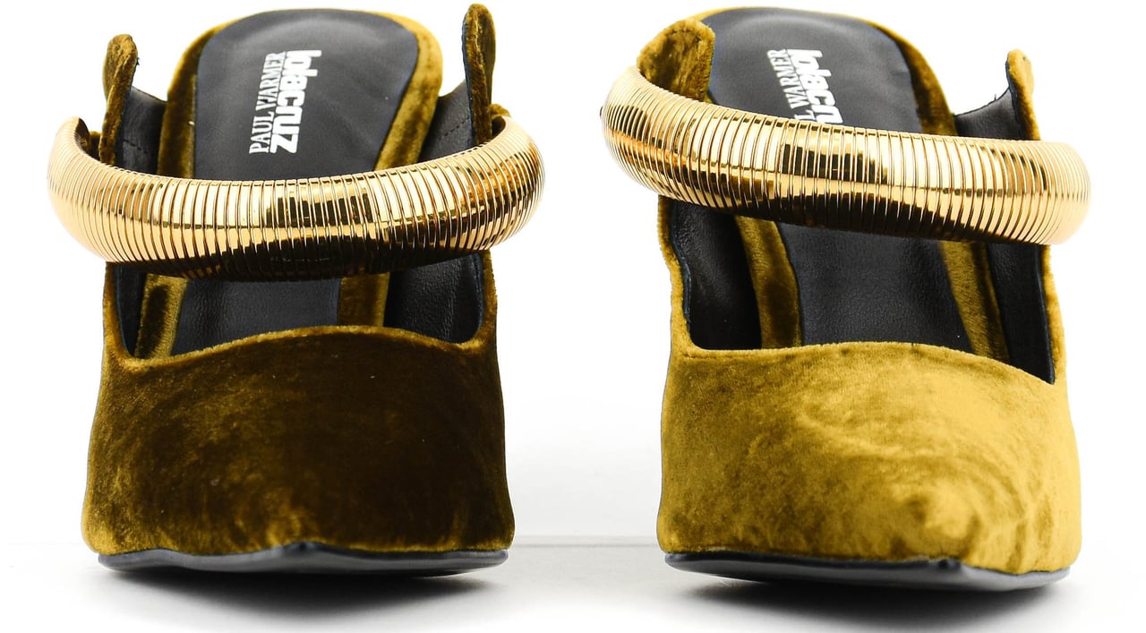 Lola Cruz Axela Mules 95 Ochre Velvet Geel