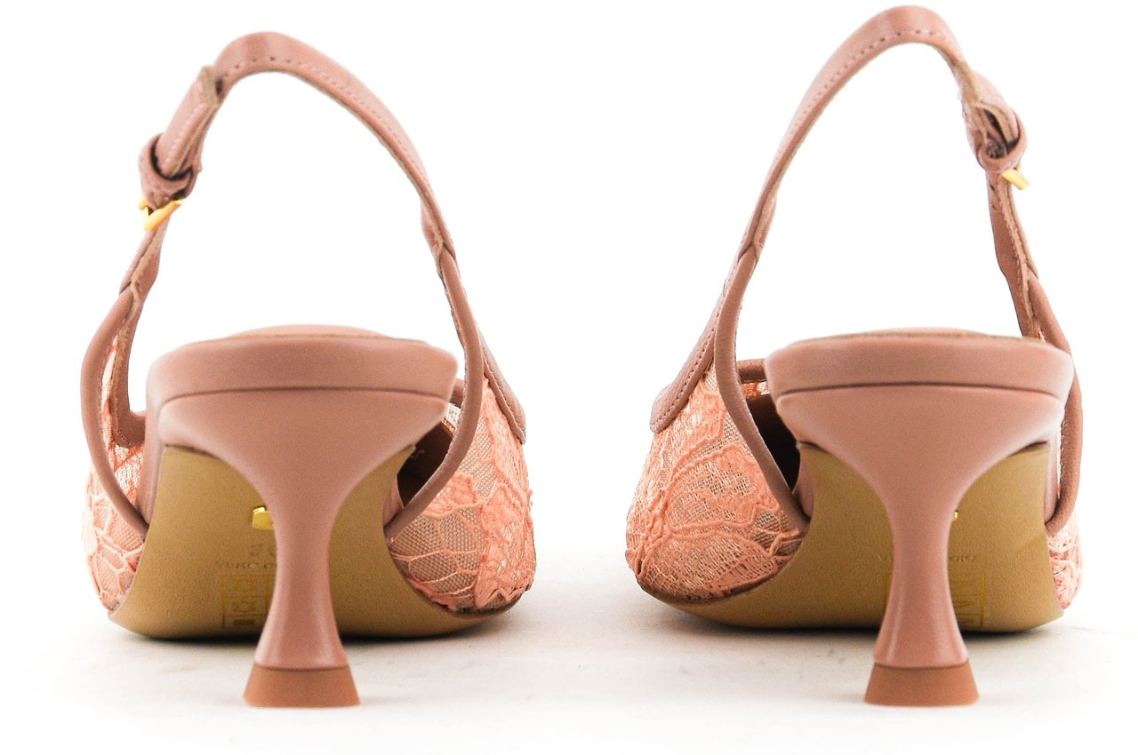 Lola Cruz Alberta Pump Lace Nude 55 Beige