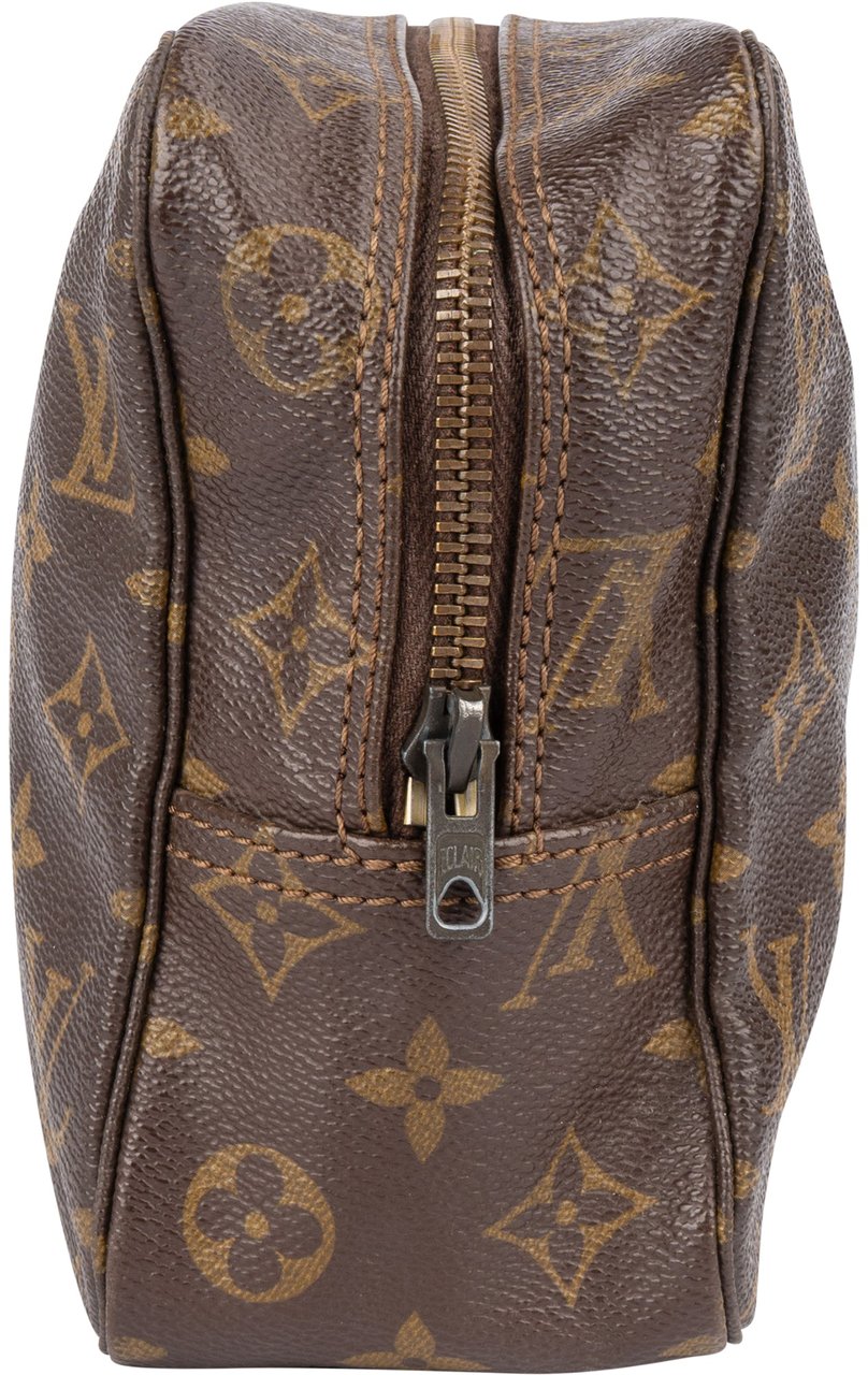 Louis Vuitton Louis Vuitton Canvas Monogram Trousse Toilette 28 Handbag Bruin